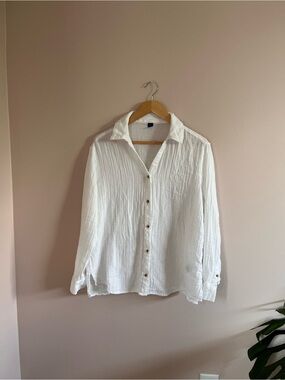 Old Navy White Button-Down Shirt
